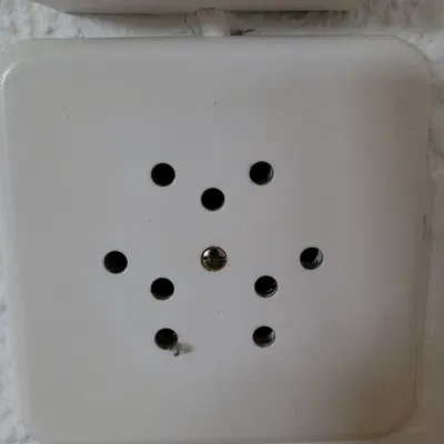 Nắp che ổ cắm điện cho phích cắm J và C tại Thụy Sĩ