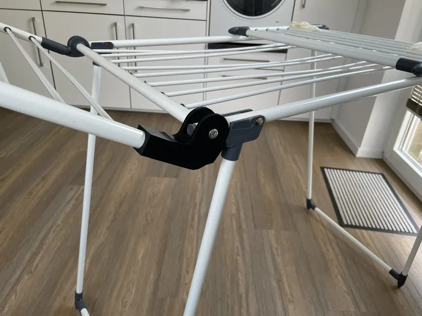 Giá treo quần áo Meisterhome Gelenk cho hộ gia đình - Image 1