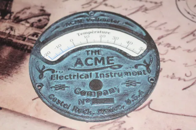 Nhiệt kế Steampunk với cảm biến nhiệt độ LM35 - Image 3