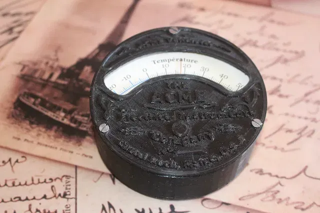 Nhiệt kế Steampunk với cảm biến nhiệt độ LM35 - Image 5