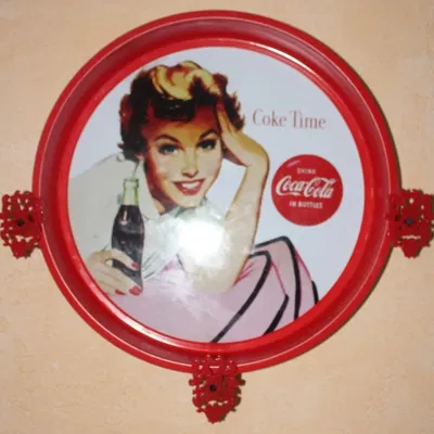 Giá đỡ tường cho khay phục vụ