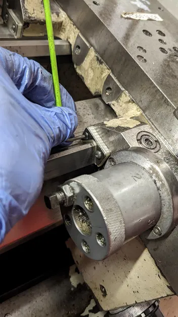 Cặp chổi thay thế cho máy tiện Harrison M250 - Image 2