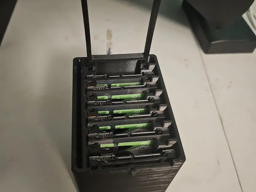 Giá đỡ ổ cứng 2.5 inch kiểu Define 7 - Image 2