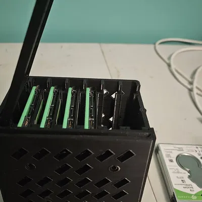 Giá đỡ ổ cứng 2.5 inch kiểu Define 7