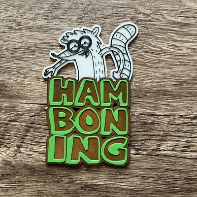 Nam châm Rigby trong Regular Show (8x3mm) CẬP NHẬT