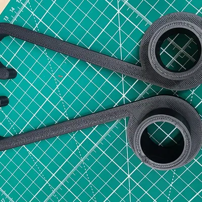 Giá đỡ treo cuộn giấy ăn bằng giấy