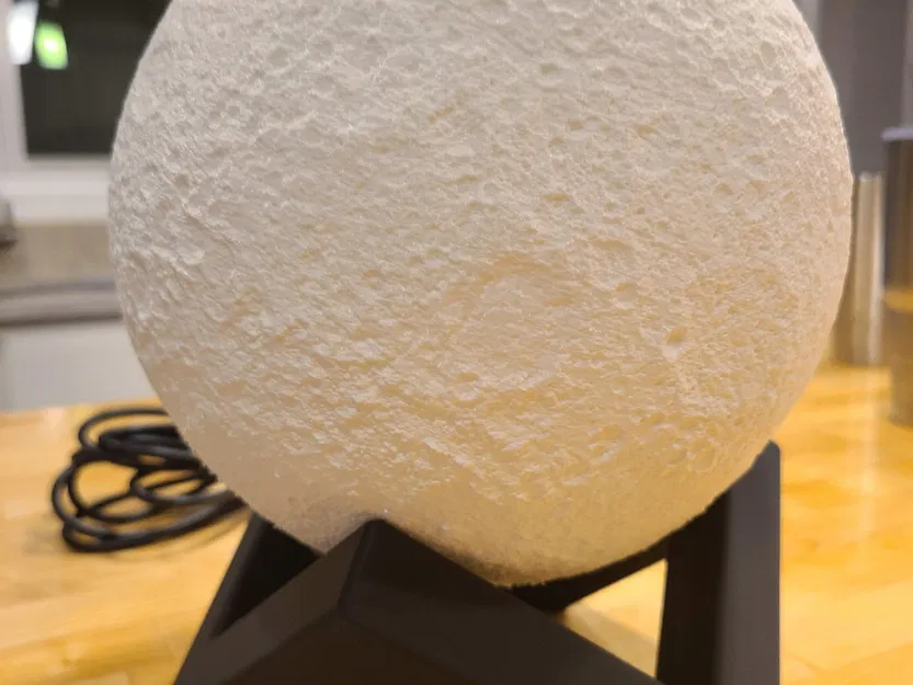 Giá đỡ mặt trăng tinh tế không cần hỗ trợ - Image 1