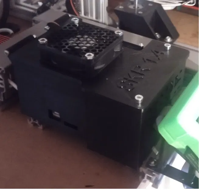 Hộp điện tử SKR 1.4 với quạt làm mát và lỗ gắn M4 - Image 5