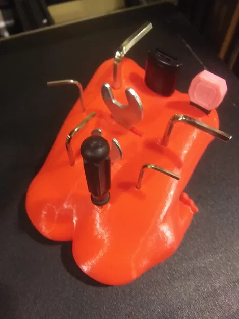 Giá đỡ công cụ Fred The Frog với thiết kế tiện lợi - Image 1