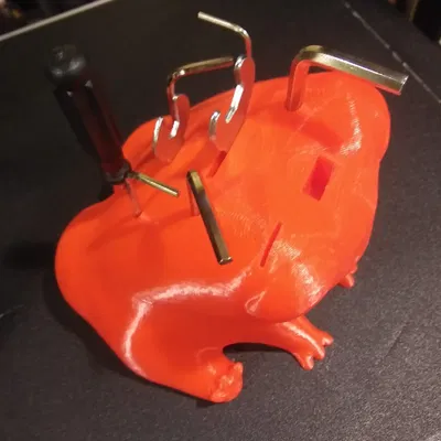 Giá đỡ công cụ Fred The Frog với thiết kế tiện lợi