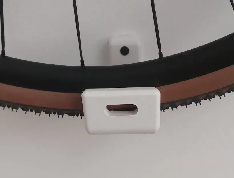 Giá treo xe đạp tiết kiệm không gian KoloHák - Image 1