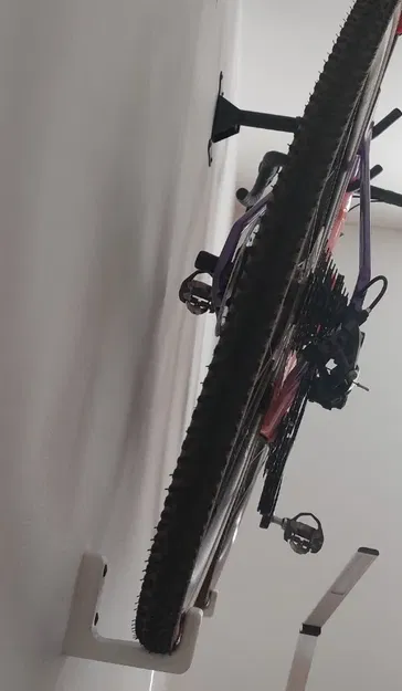 Giá treo xe đạp tiết kiệm không gian KoloHák - Image 2