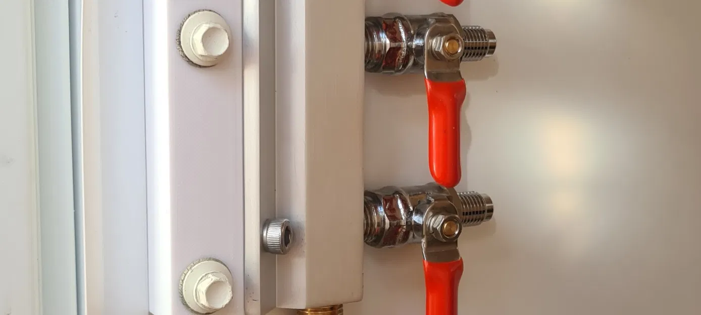 Giá đỡ cho bộ chia CO2 4 cổng gắn tường - Image 2