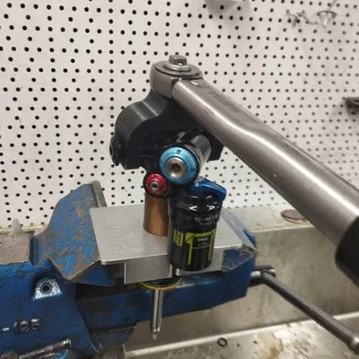 Công cụ mô-men xoắn trunnion cho dịch vụ giảm xóc Fox