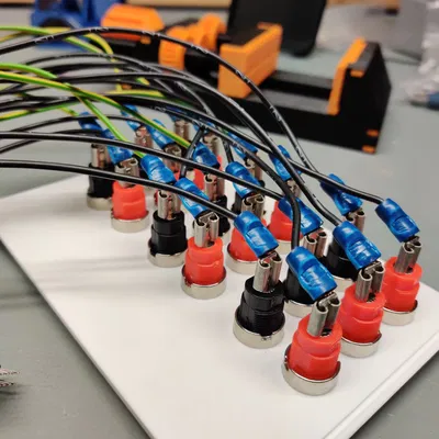 Cung cấp nguồn điện EleLab_v2 cho phòng thí nghiệm điện tử