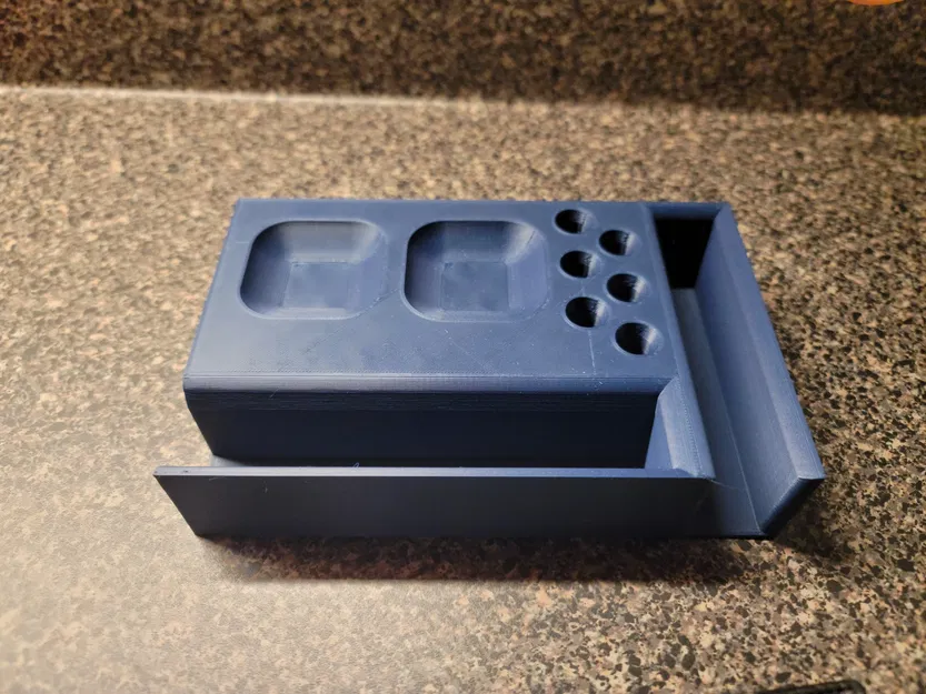 Giá đỡ tổ chức đồ dùng cá nhân cho bàn làm việc - Image 1