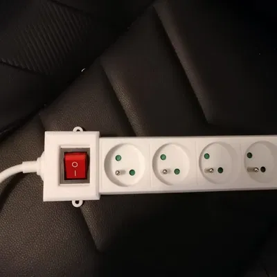 Giá đỡ cố định cho ổ cắm đa năng