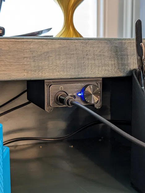 Giá đỡ DAC FIIO E10K lắp dưới bàn - Image 5