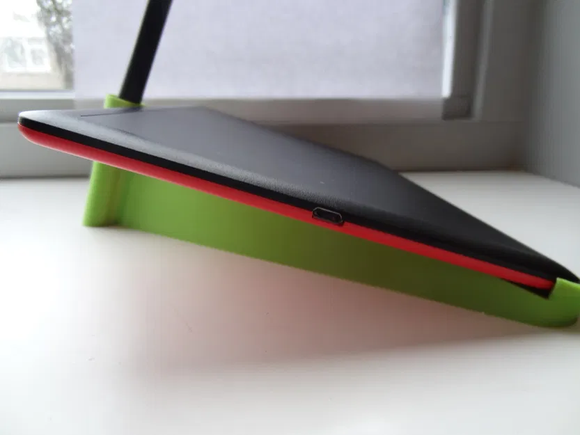 Giá đỡ nghiêng cho bảng vẽ nhỏ One by Wacom - Image 3