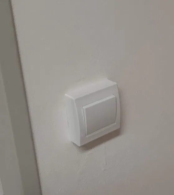 Rámeček khoảng cách giữa tường và công tắc Schneider - Image 1