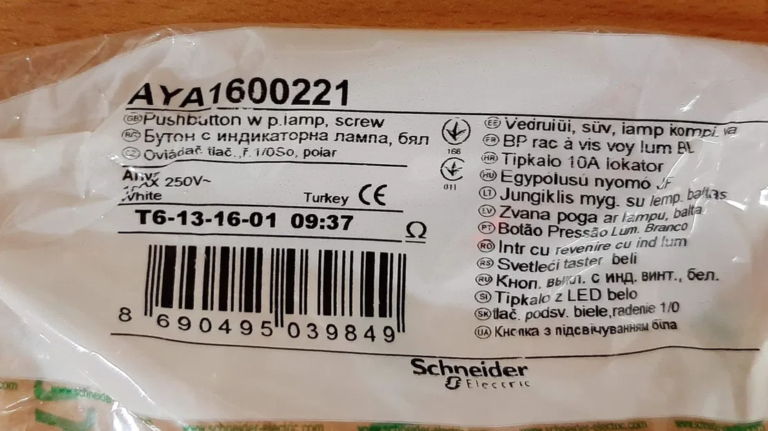 Rámeček khoảng cách giữa tường và công tắc Schneider - Image 2