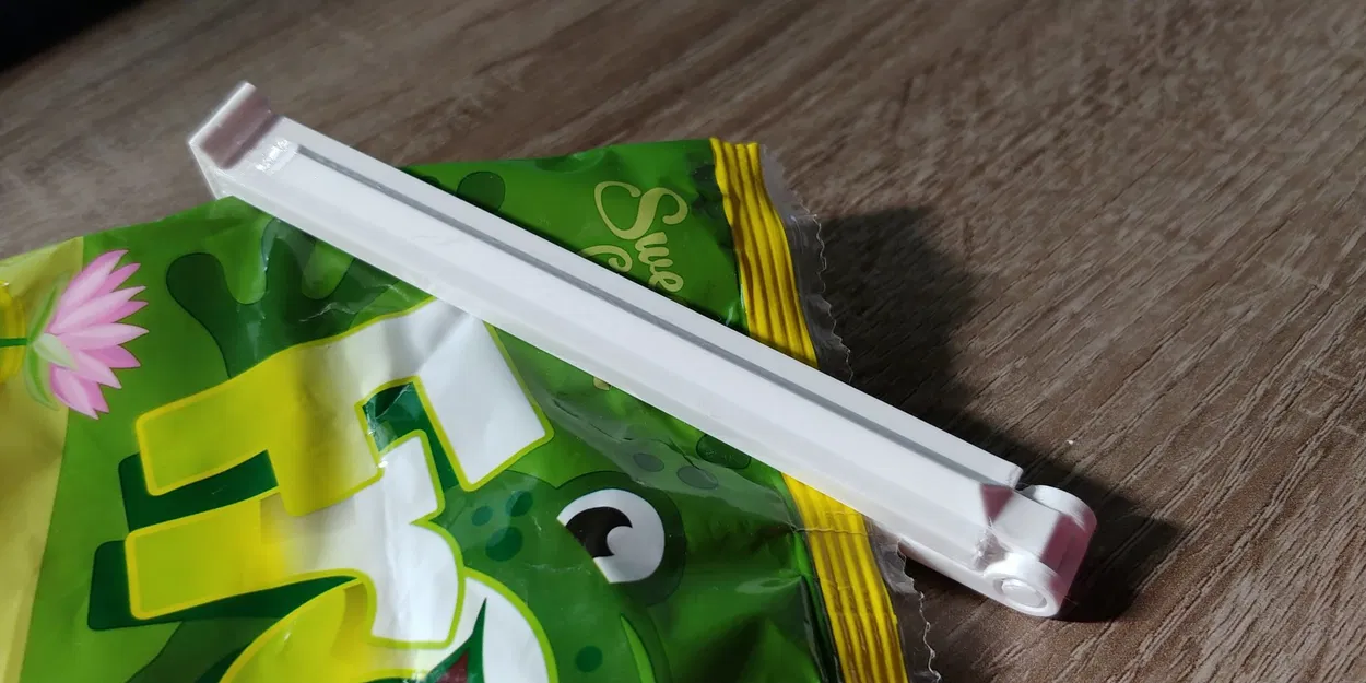 Kẹp tiện lợi cho túi xách - Image 1