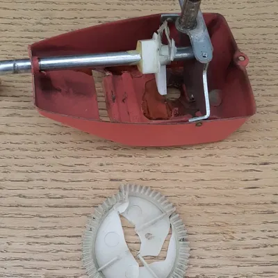 Bánh răng trục thay thế cho máy cuộn len 'Royal' thập niên 1970