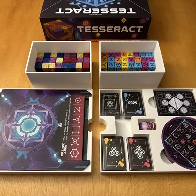 Giá đỡ trò chơi Tesseract cho bàn cờ