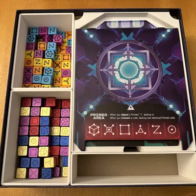 Giá đỡ trò chơi Tesseract cho bàn cờ