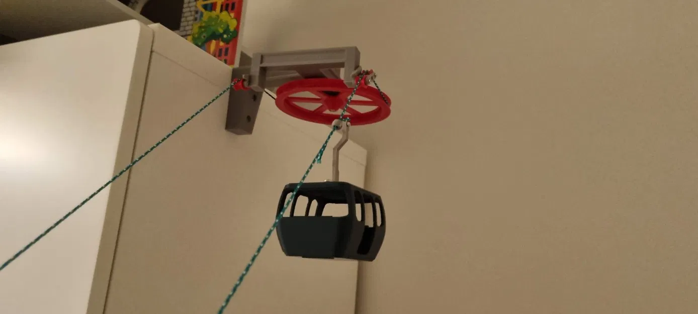 Cáp treo "Hawks Lane" với trạm dưới và trên - Image 2