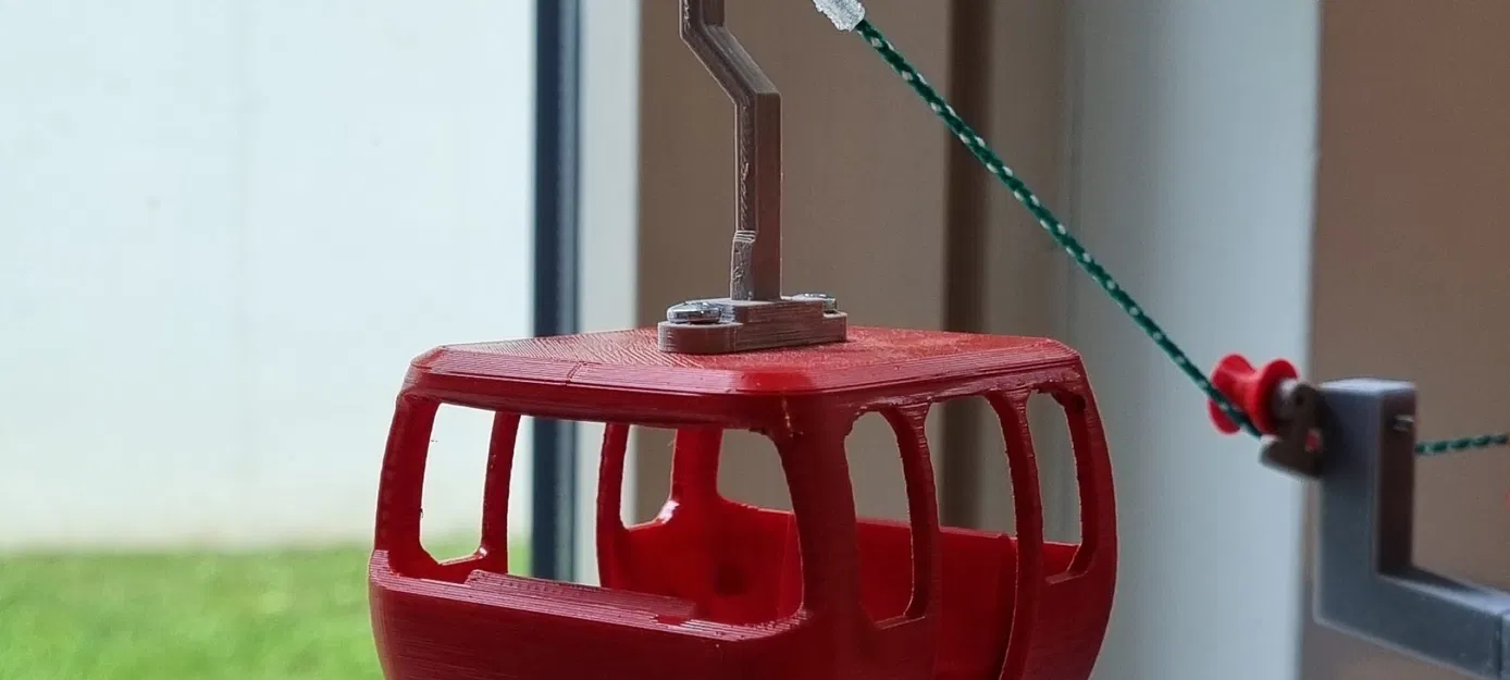 Cáp treo "Hawks Lane" với trạm dưới và trên - Image 4