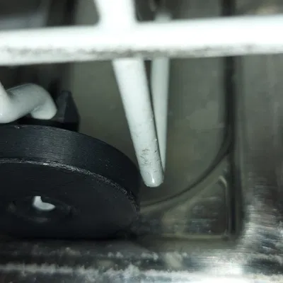 Bánh xe khay máy rửa chén Zanussi chắc chắn hơn bản gốc