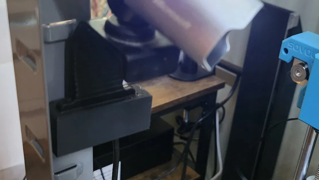 Giá đỡ kim loại cho camera Lifecam trên kệ - Image 3