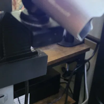 Giá đỡ kim loại cho camera Lifecam trên kệ