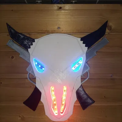 Trâu rừng sừng dài với ánh sáng nền LED