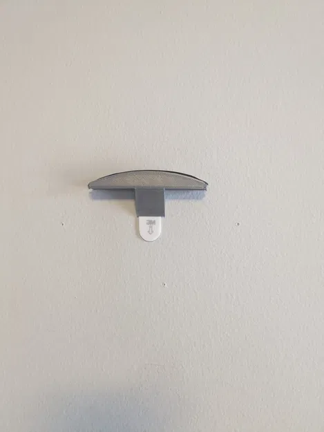 Giá treo đĩa Disc Golf trên tường bằng băng dính mini - Image 1