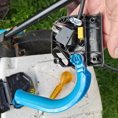 Tay cầm thay thế cho máy cắt cỏ MacAllister MLMP1600