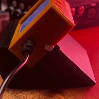 Mô hình vỏ bảo vệ cho màn hình LCD TFT 2.8 inch có chân đế