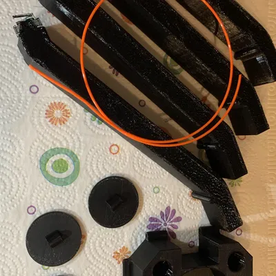 Giá đỡ chai soda gập lại cho súng softair