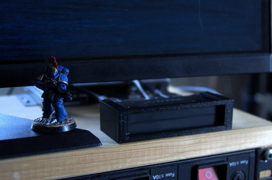 Bộ chia USB 4 cổng gắn phẳng Sabrent - Image 2