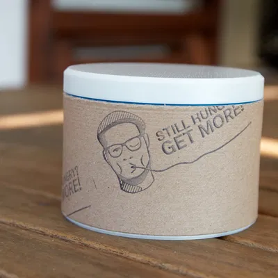 Bình chứa Prusament với nắp vặn cho lõi cuộn giấy