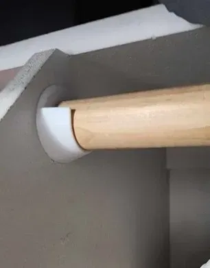 Thay thế ổ cắm thanh treo tủ quần áo dễ gãy - Image 3