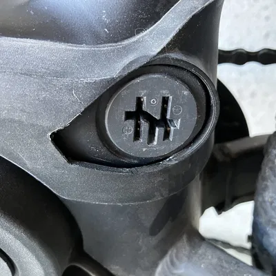 Nắp che cổng sạc cho xe đạp điện CUBE