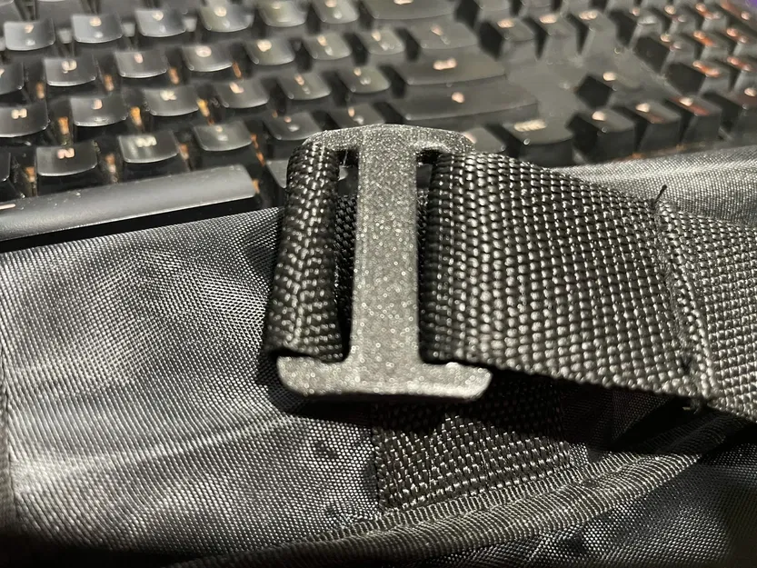 Kẹp dây đeo 38mm thay thế cho túi kính thiên văn - Image 1