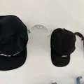 Giá treo mũ CapHanger gắn tường giữ dáng mũ - Thumbnail 3
