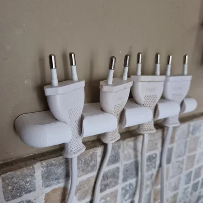 Giá đỡ cáp cho 4 ổ cắm điện 2 cực