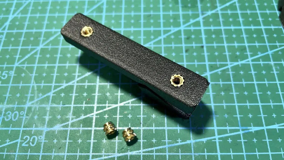 Giá đỡ sạc AfterShokz Open Comm phiên bản 2 - Image 6