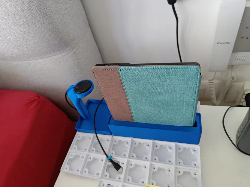 Giá đỡ Gridfinity cho Kindle Oasis (2019 / Gen 10) với ốp - Image 1