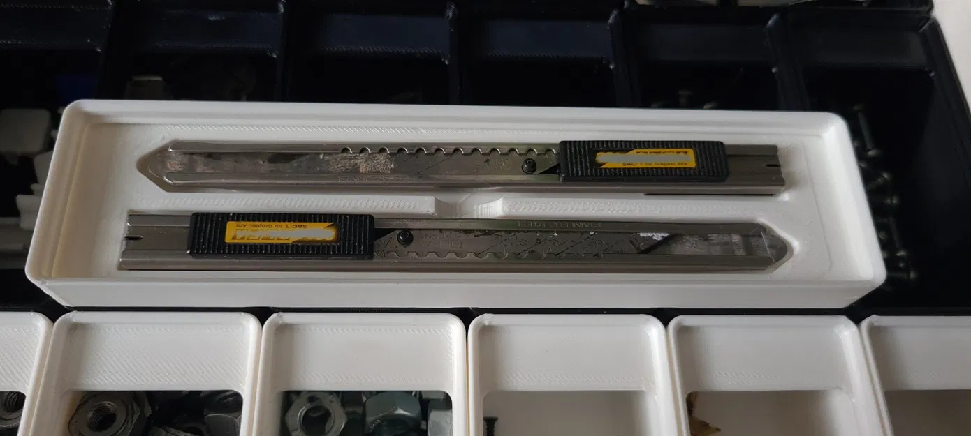 Giá đỡ dao Olfa đôi 1x4x2U cho nghệ nhân - Image 1