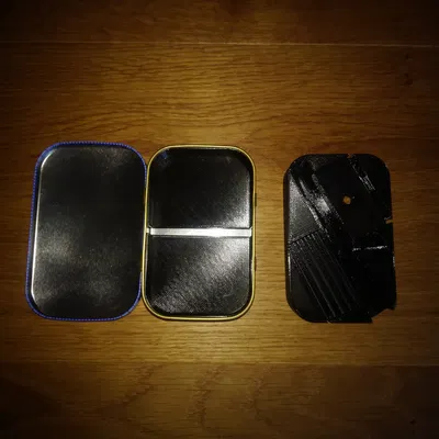 Hộp đựng dao cạo hai lưỡi Henson AL13 với hộp Grether's